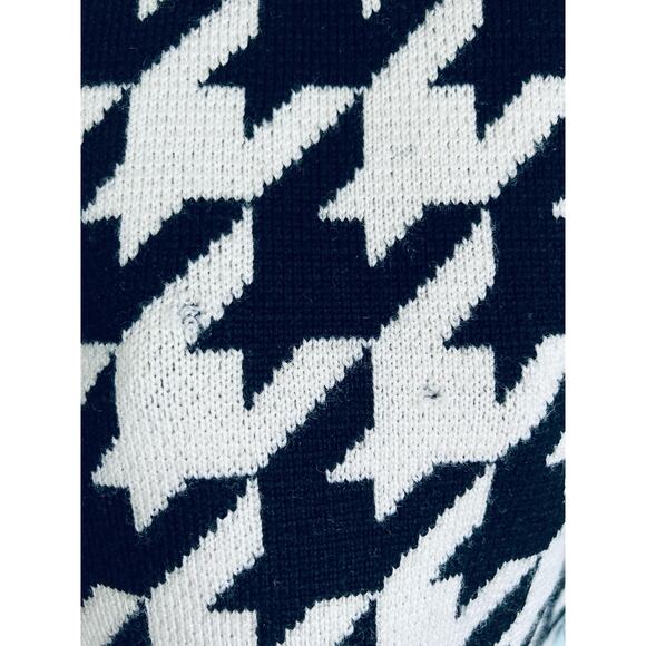 Worth New York 100% Wool Sweater Small Black and White - Picture 6 of 11